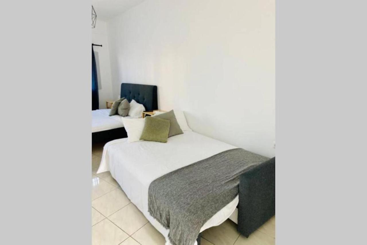 K & G Central Apartments Fira エクステリア 写真